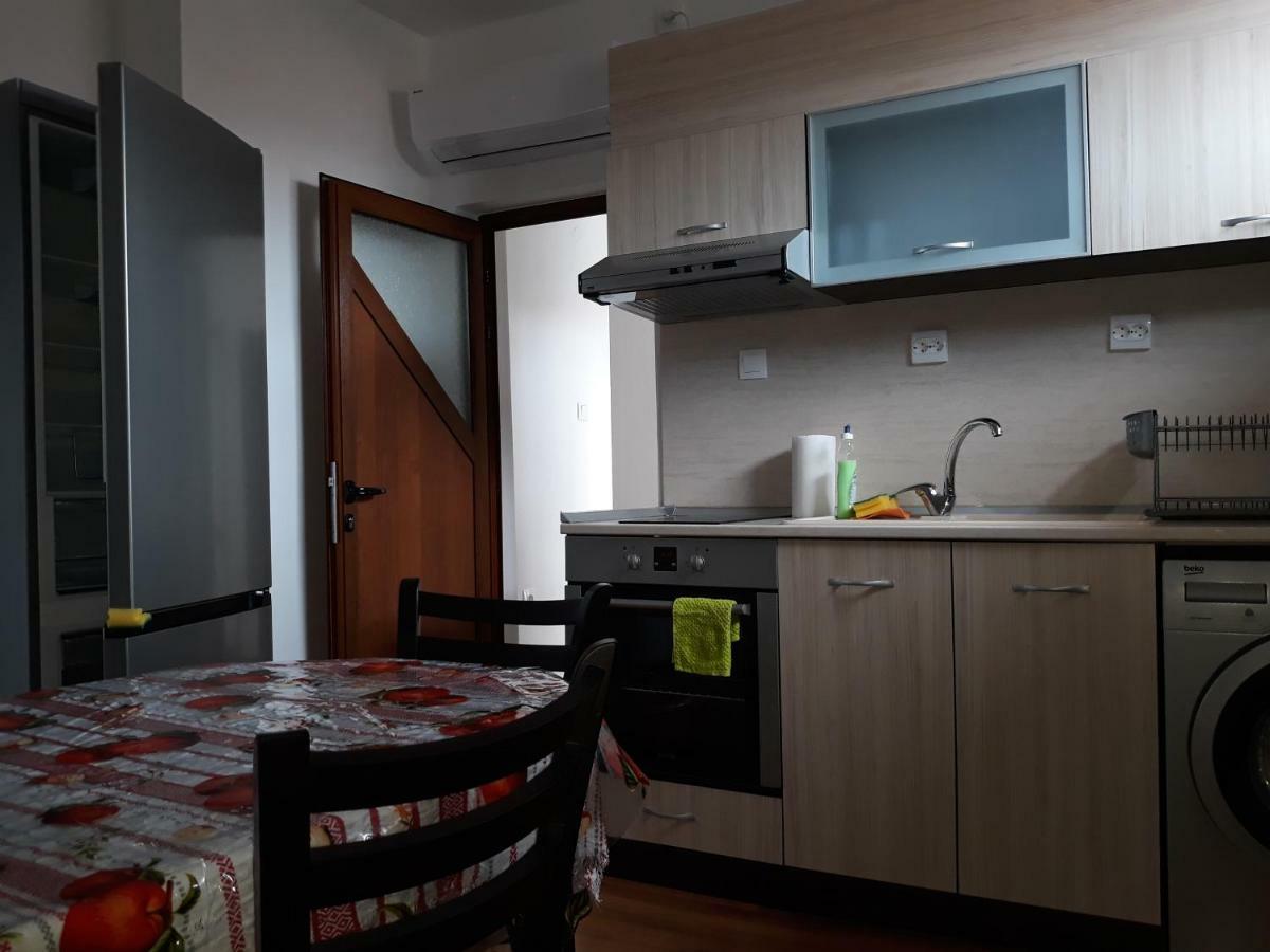 Апартаменти Прометей Burgas City Eksteriør billede